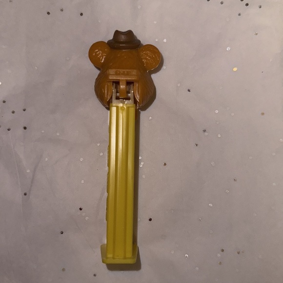 Vintage 1991 Muppets Fozzie Bear Pez Dispenser, Footed, Cleaned. - Picture 3 of 4